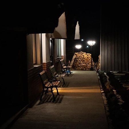 Resort Valea Tatarilor Лаку Рошу Экстерьер фото
