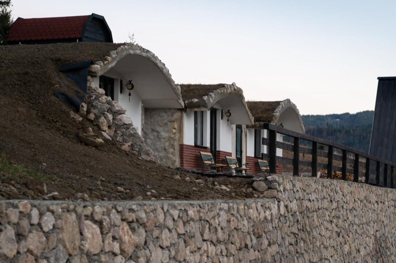 Resort Valea Tatarilor Лаку Рошу Экстерьер фото