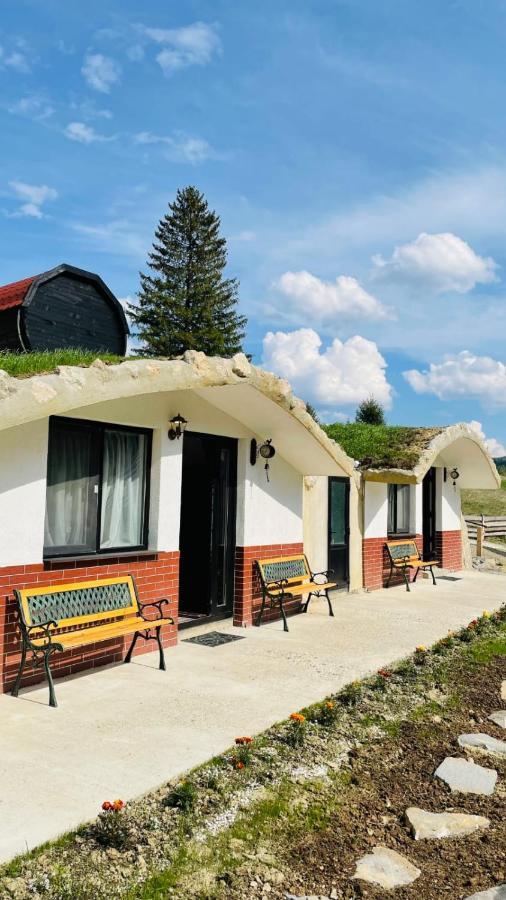Resort Valea Tatarilor Лаку Рошу Экстерьер фото